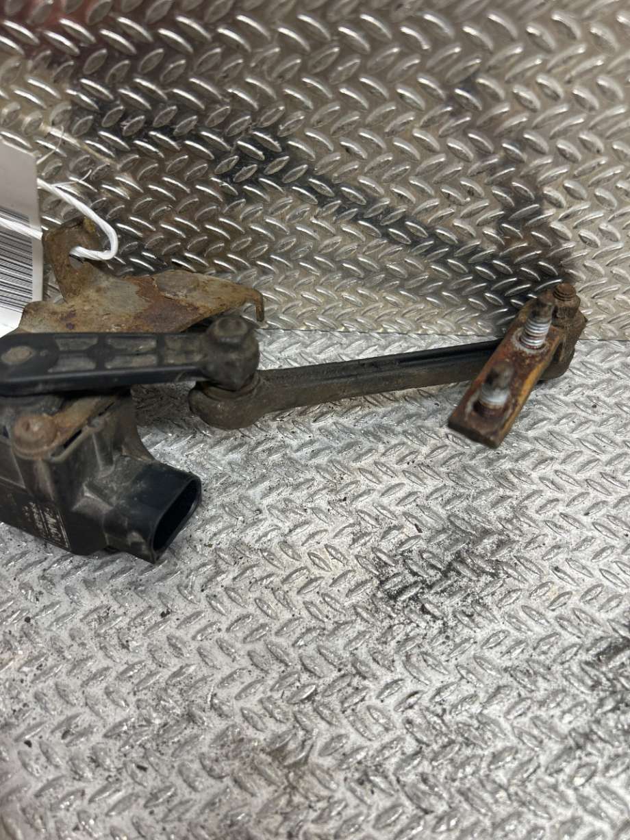 Sensor nivå til Ford S-Max, 2010-2015 (Type I, Fase 2) (FORD|1679313)