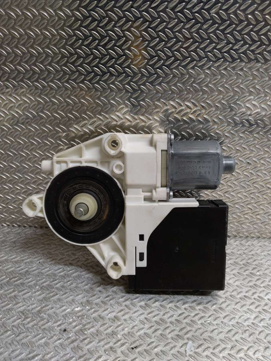 Ruteheis venstre til VW Tiguan 2011-2016 (Type I, Fase 2)  (VOLKSWAGEN|5N0959701J|3C095979|5N0959701G)