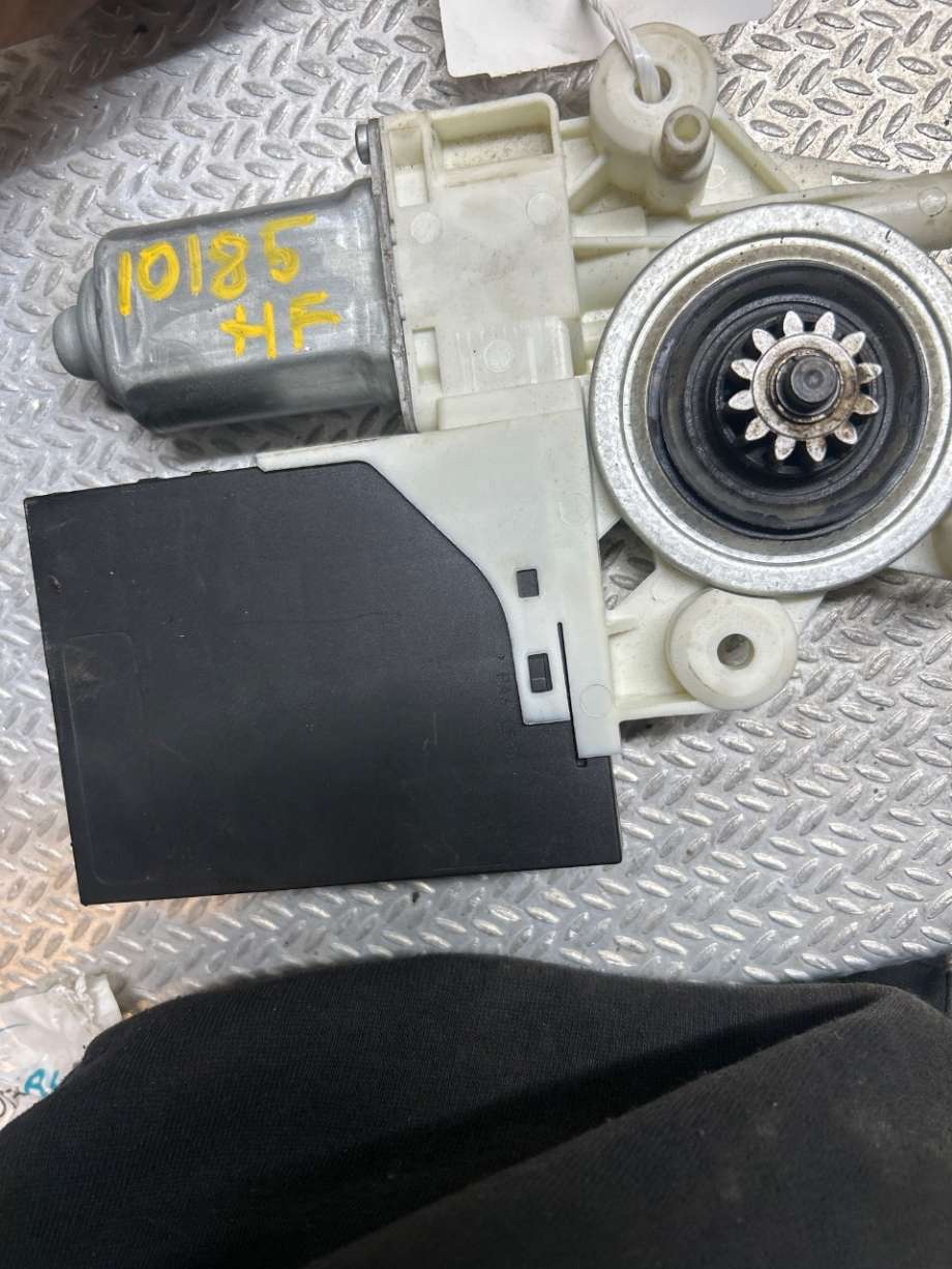 Ruteheis høyre til Volvo V50 2004-2007 (Fase 1) (VOLVO|31295234|30773907AA|)