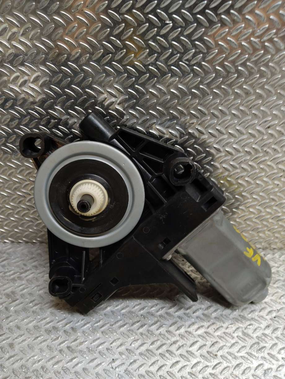 Ruteheis venstre foran til Volvo XC60 2008-2013 (Type I, Fase 1) (VOLVO|31253061|)