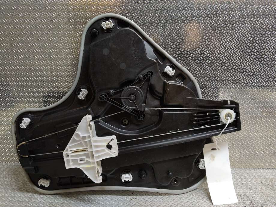 Ruteheis til VW Golf VIII 2020-->> (VOLKSWAGEN|5H0839461F|5H0839461D|)