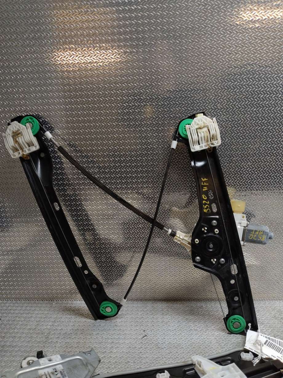 Ruteheis til BMW 3-Serie 2005-2011 (E90/E91/E92/E93) (E90/E91/E92/E93) (BMW|51337140588|)