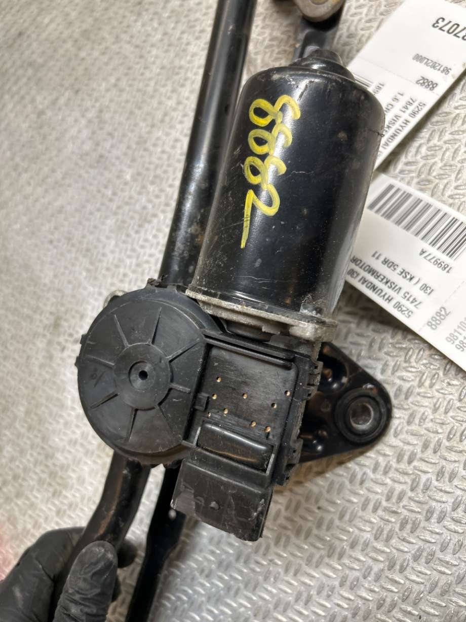 Viskermotor frontrute til Hyundai i30 2007-2012 (Type I) (HYUNDAI|981101H000|981002L000|)