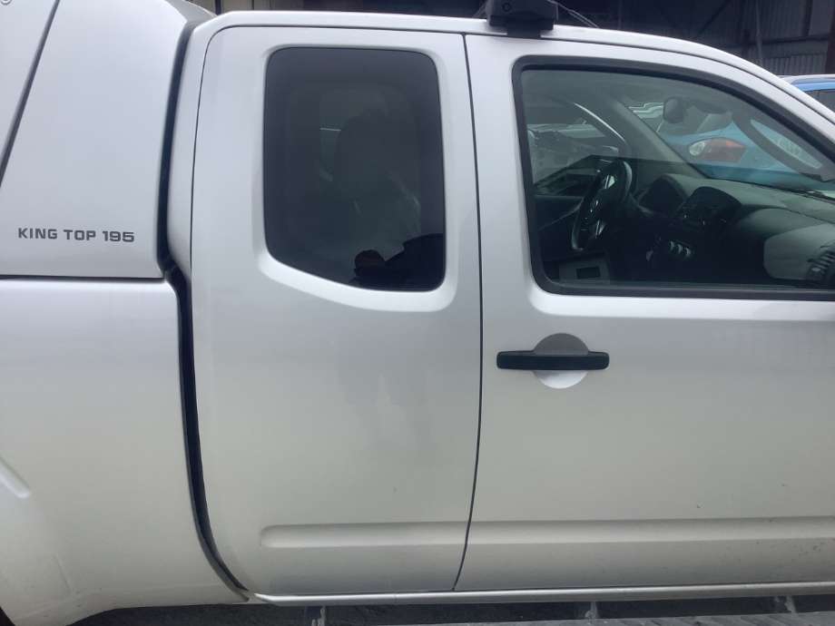 Dør høyre bak til Nissan Navara, 2010-2015 (Fase 2) (D40) (D40) (NISSAN|)