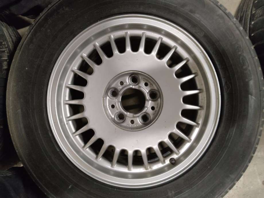 Felgsett aluminium til BMW 7-Serie 1993-2001 (E38) (E38) (36111181807|)