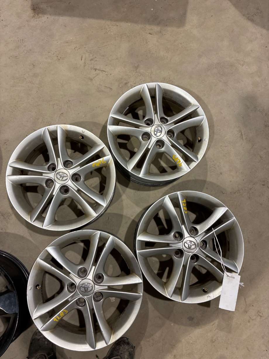 Felgsett aluminium til Toyota Avensis 2009-2015 (Type III, Fase 1) (TOYOTA|)