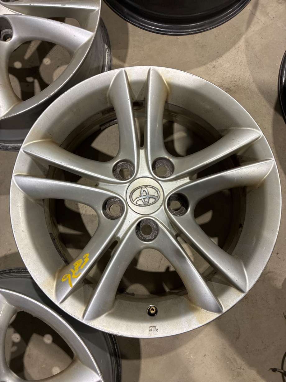 Felgsett aluminium til Toyota Avensis 2009-2015 (Type III, Fase 1) (TOYOTA|)