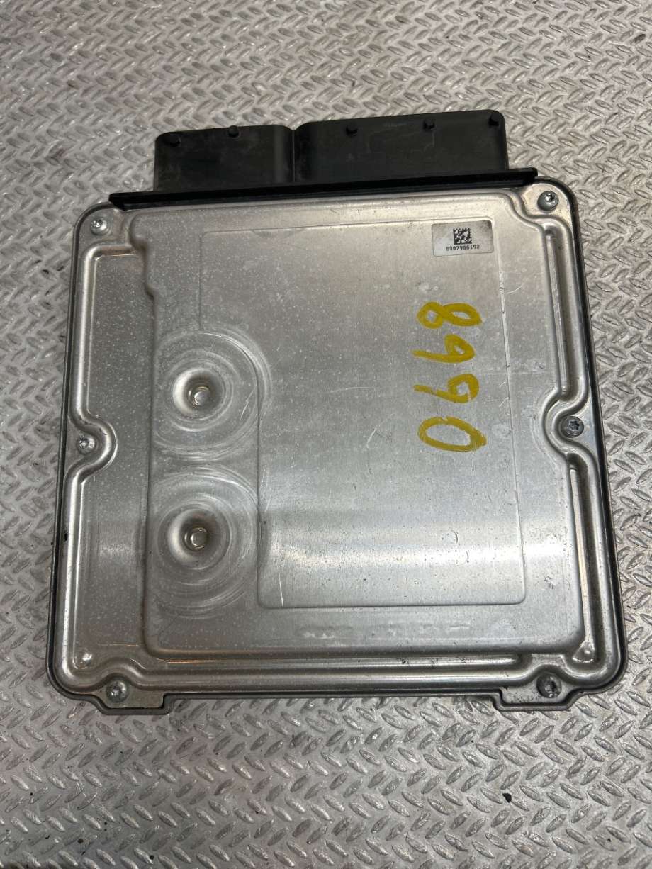 Styreenhet motor til VW Golf VII 2012-2017 (Fase 1) (VOLKSWAGEN|04L906021N|0281018510|04L907309B)