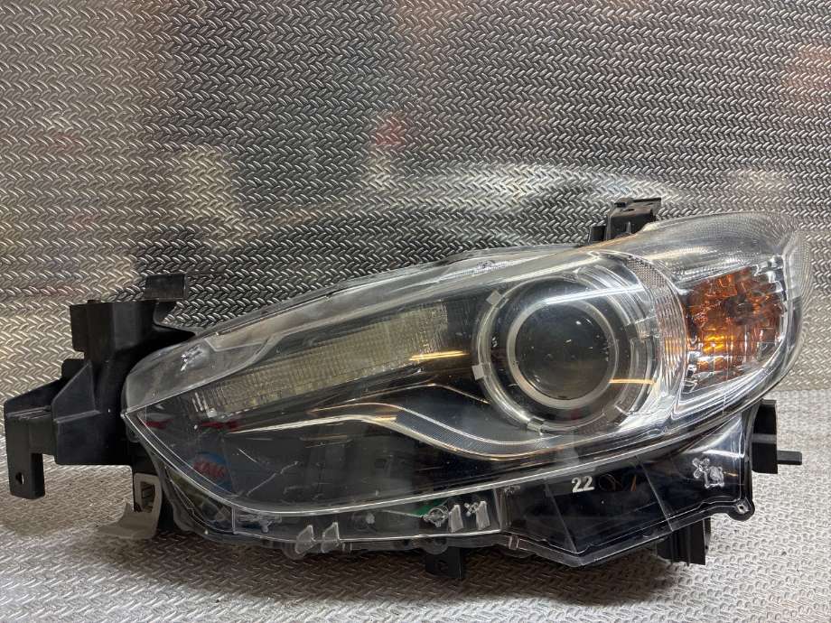 Frontlykt venstre halogen til Mazda 6 2015-2018 (Type III, Fase 2) (MAZDA|GHR451041F||601501017168)