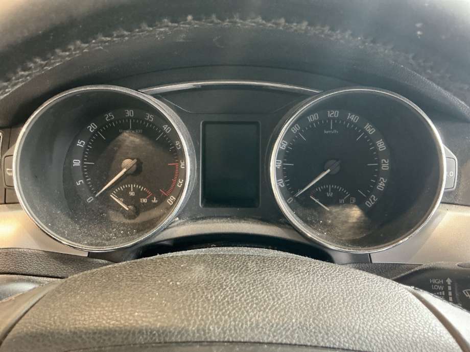 Instrumentpanel til Škoda Superb 2008-2015 (Type II) (SKODA|)