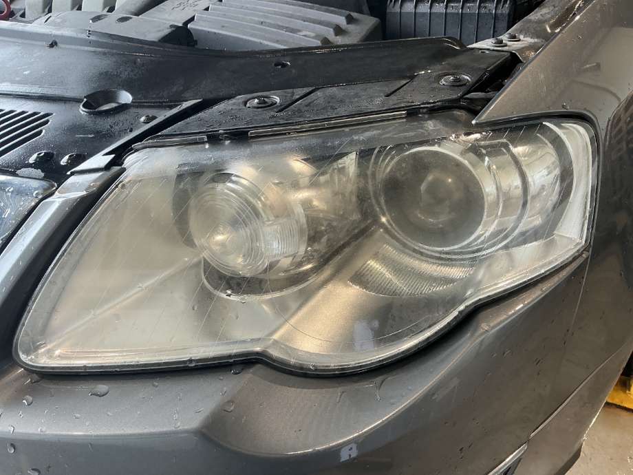 Frontlykt venstre xenon til VW Passat, 2005-2010 (B6) (B6) (VOLKSWAGEN|)