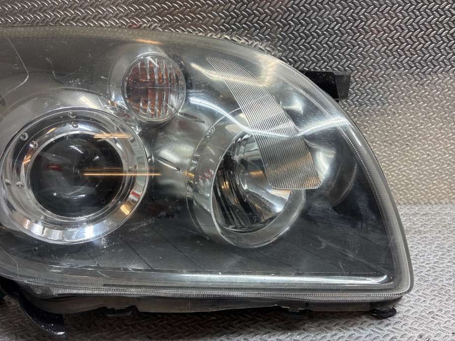 Frontlykt høyre xenon til Toyota Avensis 2003-2008 (Type II) (TOYOTA|8114005250||1K6941040)