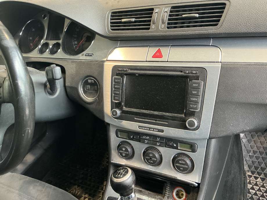 Bilstereo navigasjon til VW Passat, 2005-2010 (B6) (B6) (VOLKSWAGEN|)
