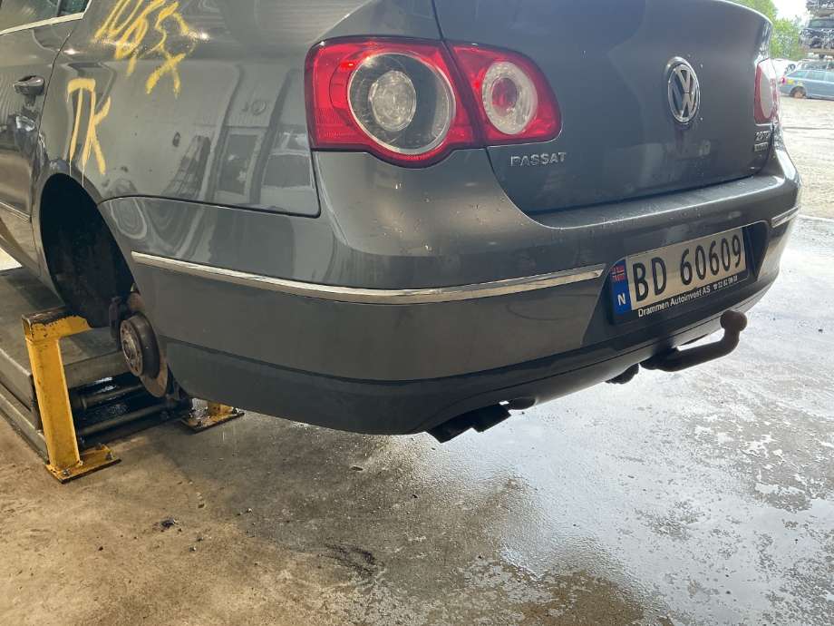 Støtfanger bak til VW Passat, 2005-2010 (B6) (B6) (VOLKSWAGEN|)