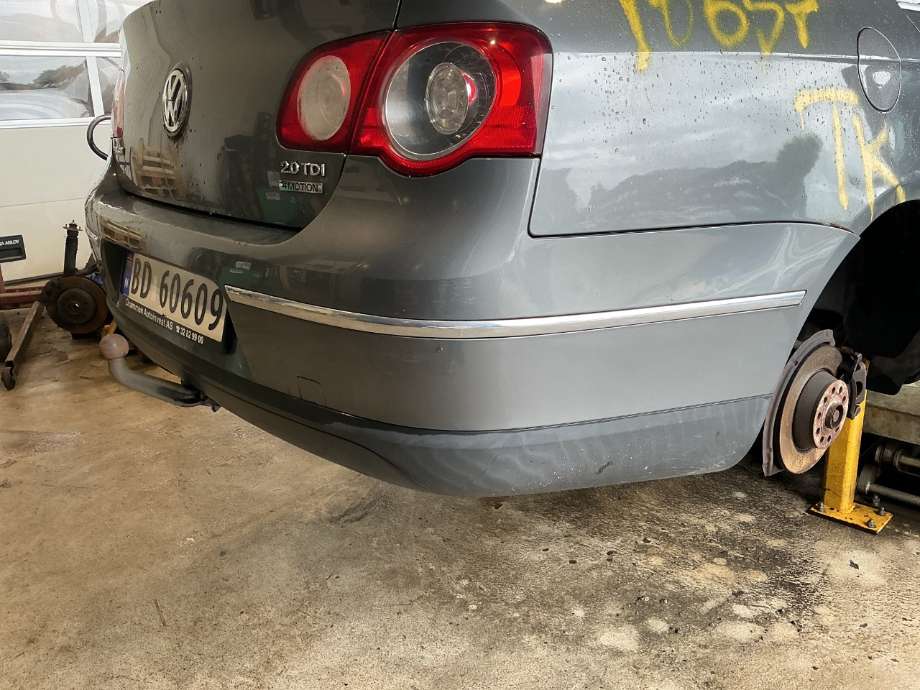 Støtfanger bak til VW Passat 2005-2010 (B6) (B6) (VOLKSWAGEN|)