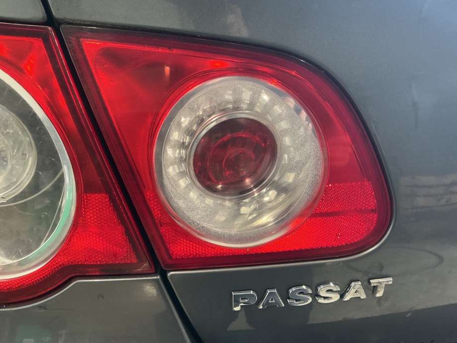 Baklykt venstre indre til VW Passat, 2005-2010 (B6) (B6) (VOLKSWAGEN|)