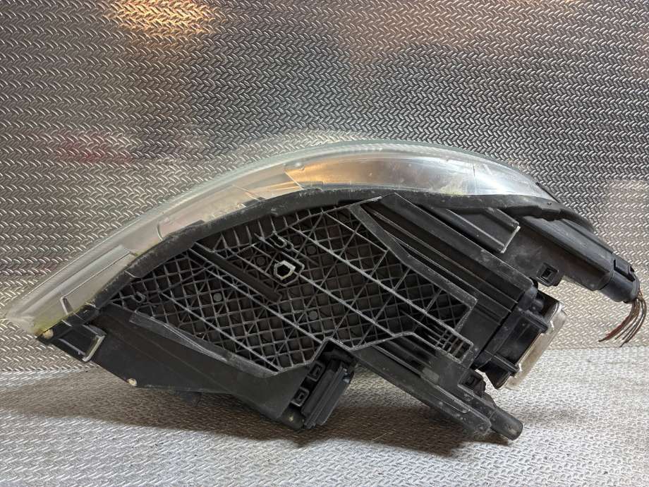 Frontlykt venstre xenon til Škoda Octavia 2009-2013 (Type II, Fase 2)  (1Z1941017T||7L6941329B)