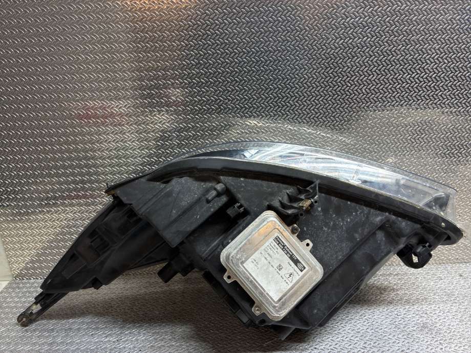 Frontlykt høyre xenon til Opel Insignia A 2009-2014  (OPEL|1Z1941018T||1ZT00963102)