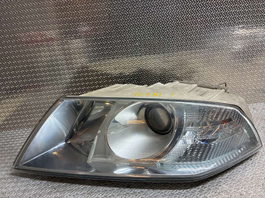 Frontlykt venstre xenon til Škoda Octavia, 2005-2008 (Type II, Fase 1) (SKODA|1Z1941017N)