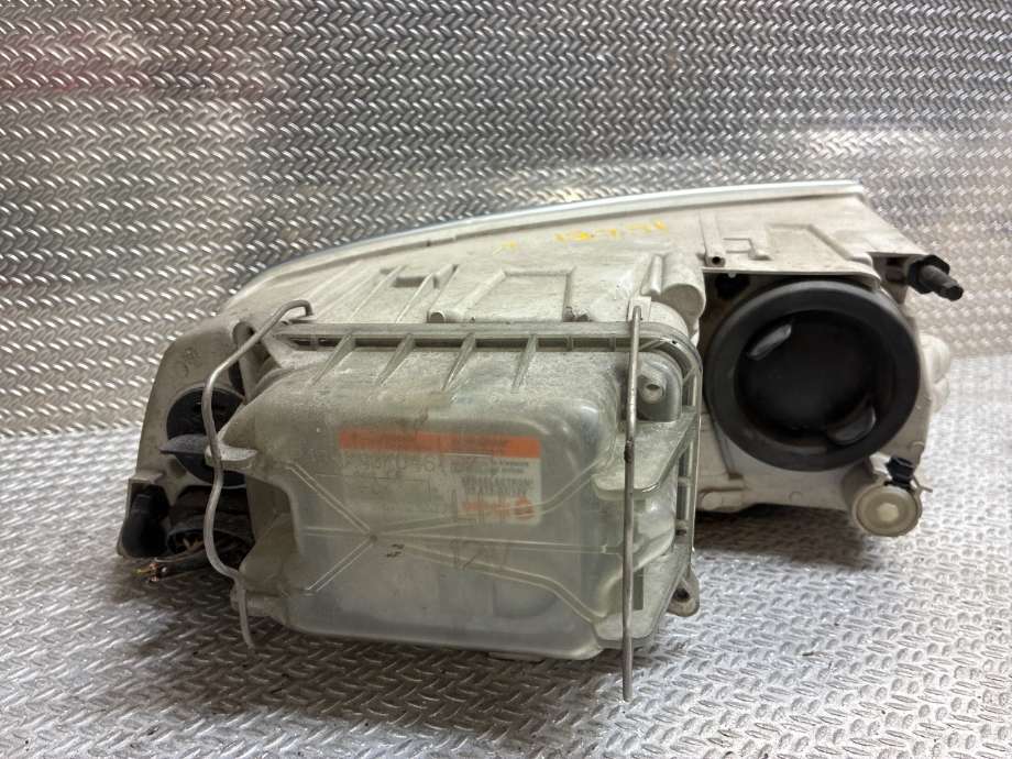 Frontlykt venstre xenon til Škoda Octavia 2005-2008 (Type II, Fase 1)  (SKODA|1Z1941017N|)