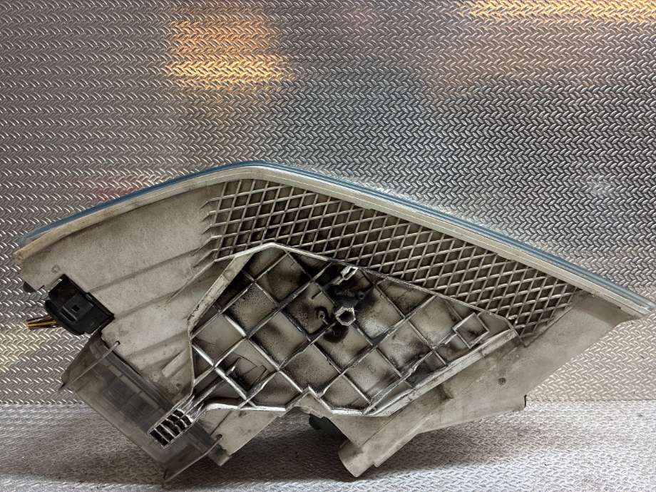 Frontlykt høyre xenon til Škoda Octavia 2005-2008 (Type II, Fase 1)  (SKODA|1Z1941018N|)
