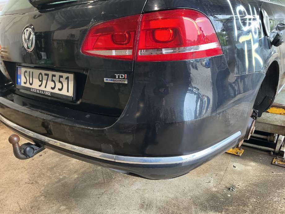 Støtfanger bak til VW Passat 2011-2015 (B7) (B7) (VOLKSWAGEN|)