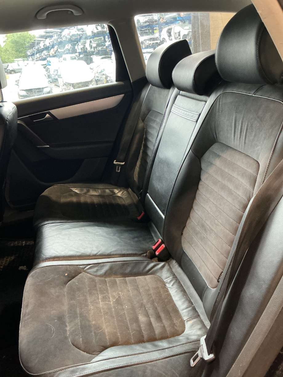Sete bak til VW Passat, 2011-2015 (B7) (B7) (VOLKSWAGEN|)