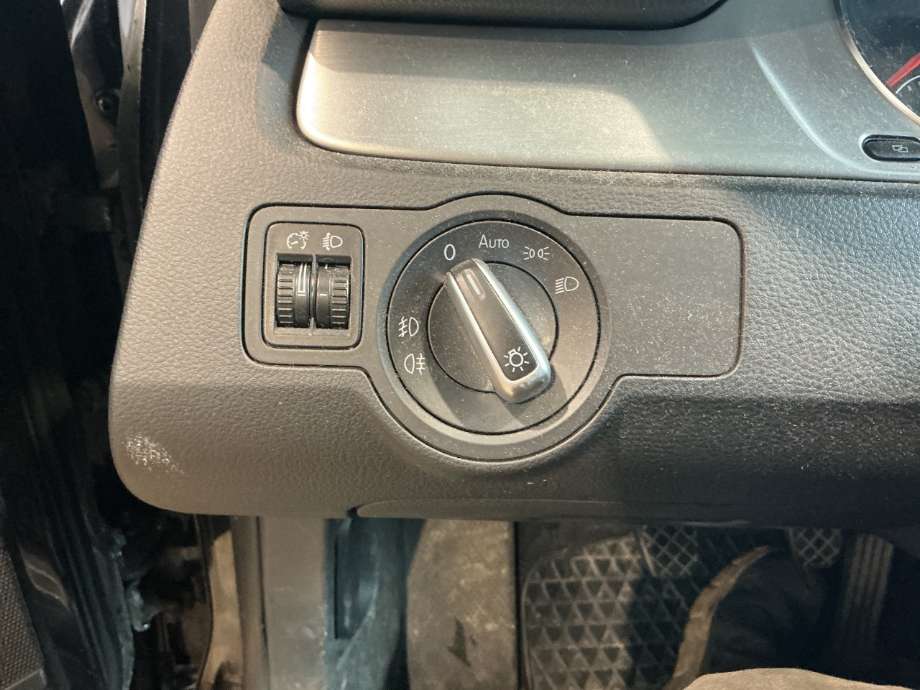 Bryter lys til VW Passat, 2011-2015 (B7) (B7) (VOLKSWAGEN|)