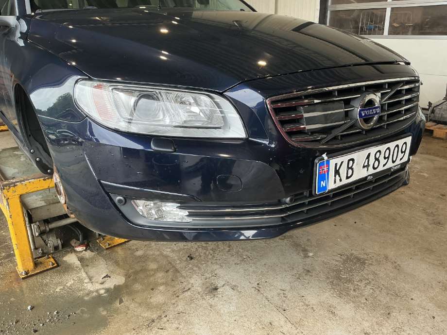 Støtfanger foran til Volvo V70, 2014-2016 (Type III, Fase 2) (VOLVO|)
