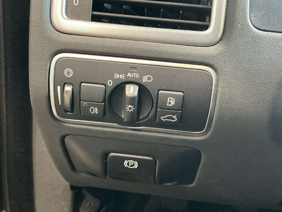 Bryter lys til Volvo V70, 2014-2016 (Type III, Fase 2) (VOLVO|)