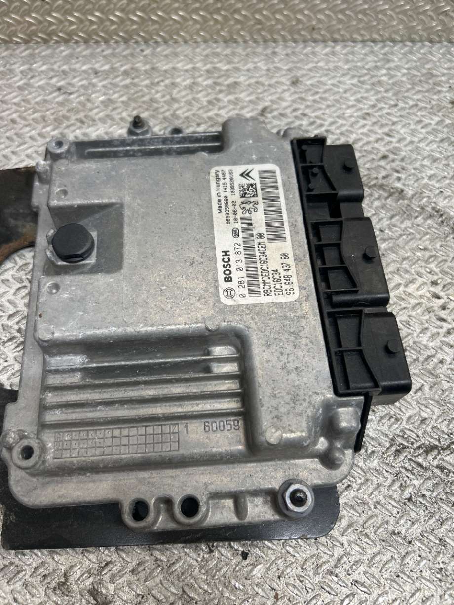 Styreenhet motor til Peugeot Partner 2008-2015 (Type II, Fase 1) (1943J3|0281013872|9664843780)