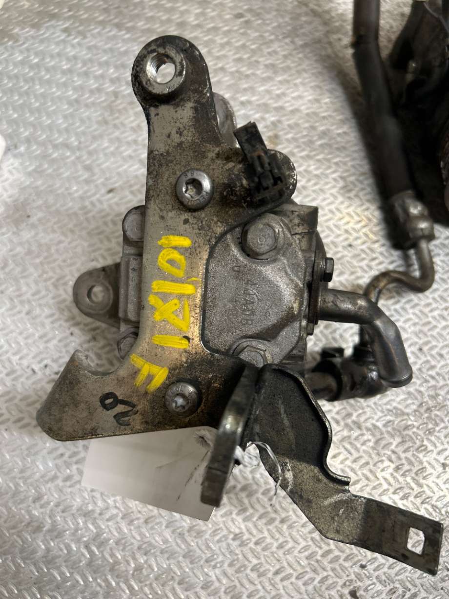 Servo pumpe mekanisk til Nissan Navara, 2016-->> (D23) (D23) (NISSAN|491104JA0B)