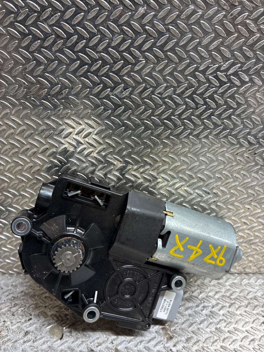 Takluke motor til Mercedes E-Klasse 2013-2016 (Fase 2) (W212) (W212) (MERCEDES|A2128200008|)