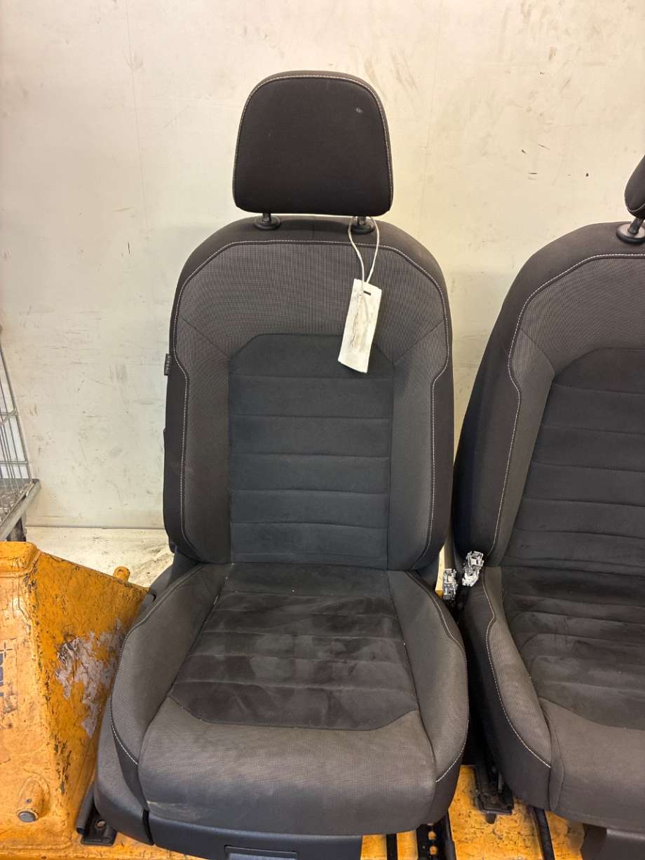 Sete foran høyre til VW Golf VII, 2012-2017 (Fase 1)  (5Q4881106Q)