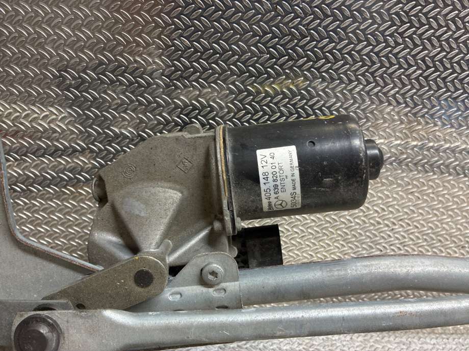 Viskermotor frontrute til Mercedes Vito/Viano 2010-2014 (Fase 2) (W639) (W639) (MERCEDES|A6398200140|)