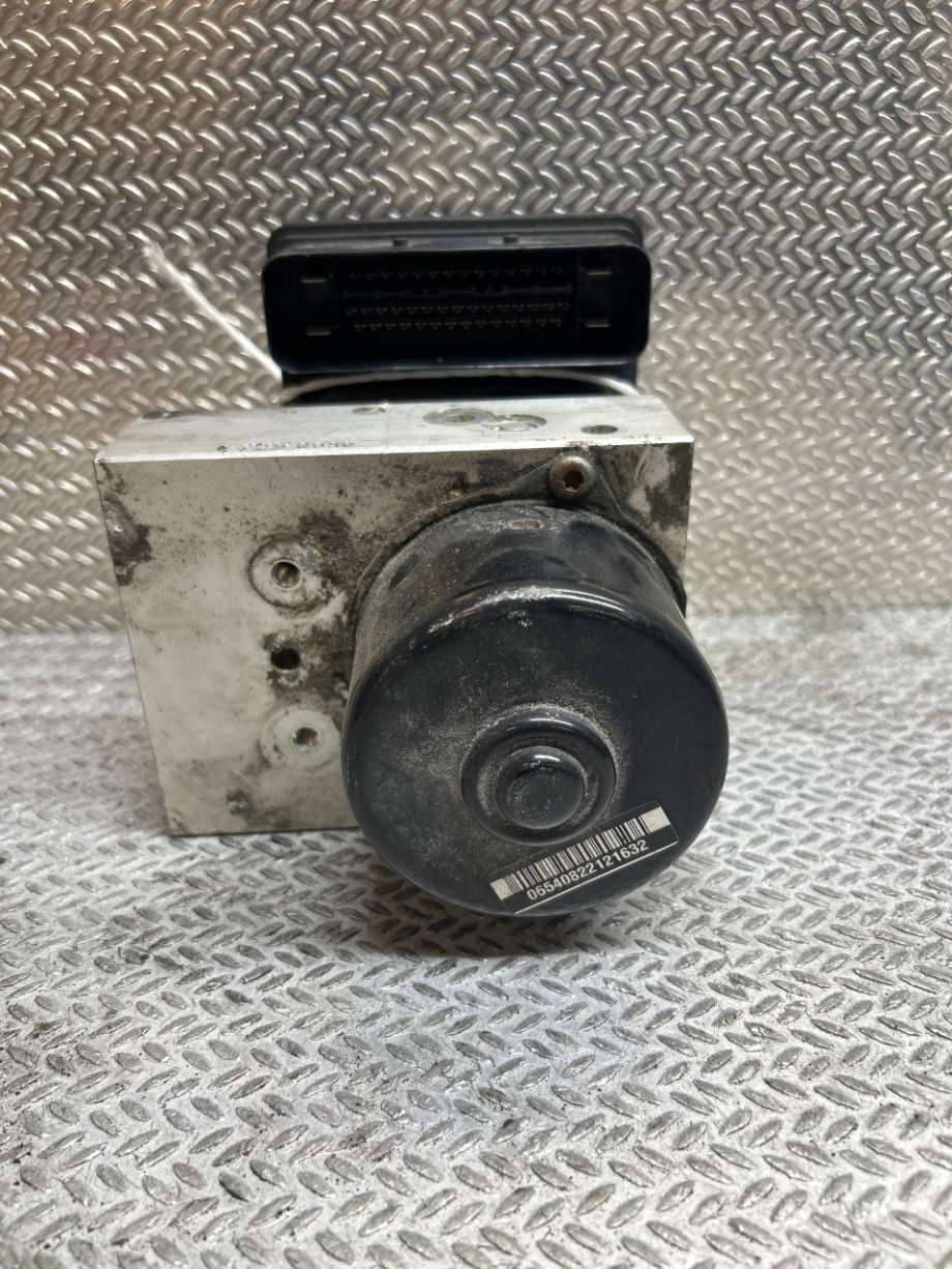 ABS sentral til Volvo S60 2000-2004 (Type I, Fase 1) (VOLVO|8671453||5WQ8K4002)