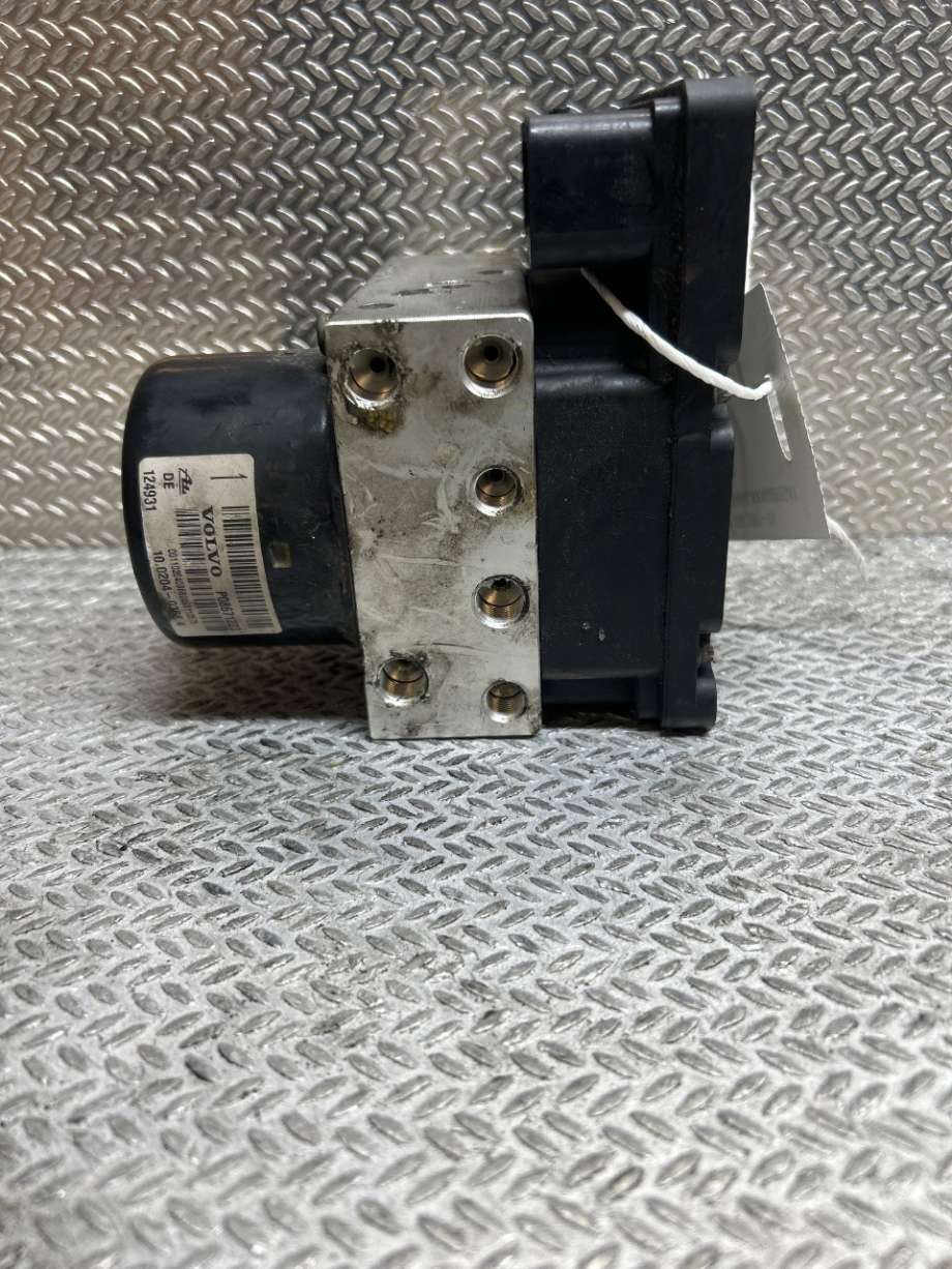 ABS sentral til Volvo S60 2000-2004 (Type I, Fase 1) (VOLVO|8671453||5WQ8K4002)