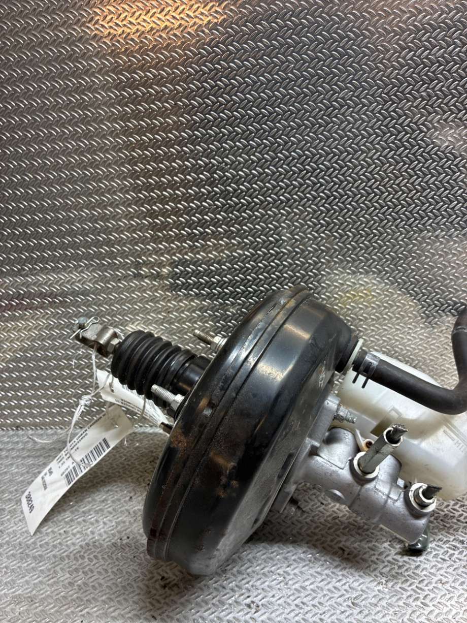 Bremsekraft-forsterker til Toyota Urban Cruiser 2009-2014 (TOYOTA|4461052D60||13101018580)