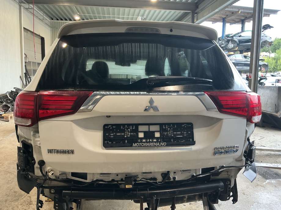 Bakluke til Mitsubishi Outlander, 2015-->> (Type III, Fase 2) (MITSUBISHI|)