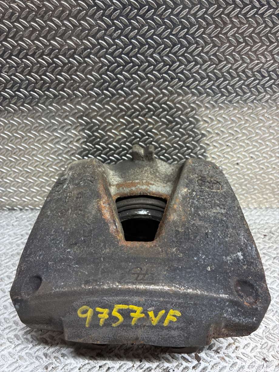 Bremsecaliper venstre foran til Citroën Jumpy, 2016-->> (Type III) (CITROEN|1613260080)