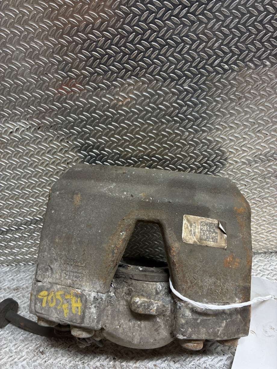 Bremsecaliper høyre foran til VW Caddy 2015-2020 (Type III, Fase 3)  (VOLKSWAGEN|8V0 615 124|)