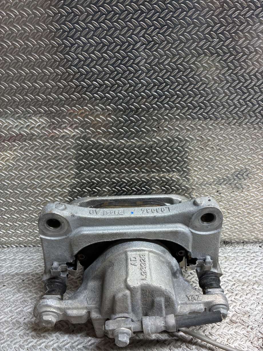 Bremsecaliper høyre foran til VW ID.3 2020-->> (VOLKSWAGEN|1EA615124||1EA615106G)