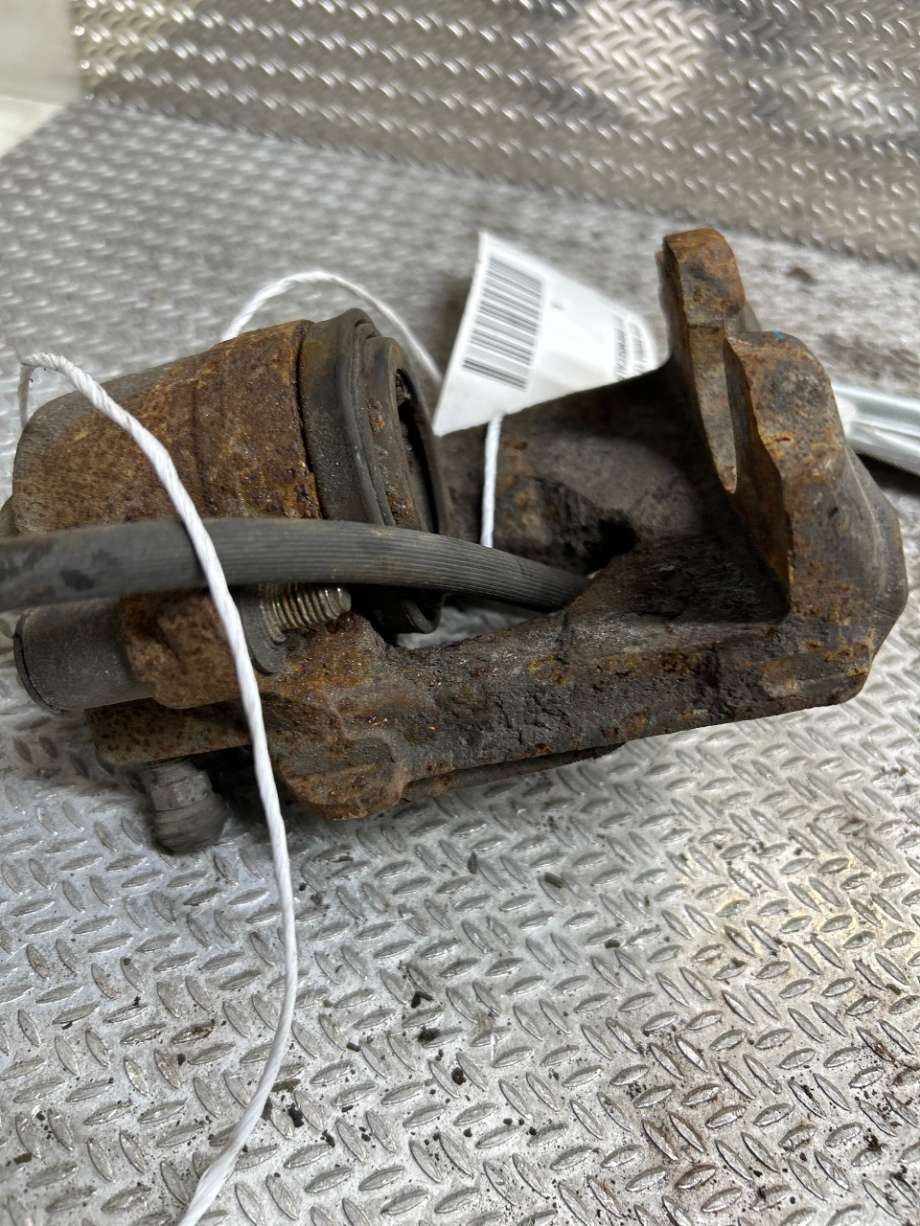 Bremsecaliper venstre foran til Škoda Yeti 2009-2013 (Fase 1) (Skoda|1K0615123D|)