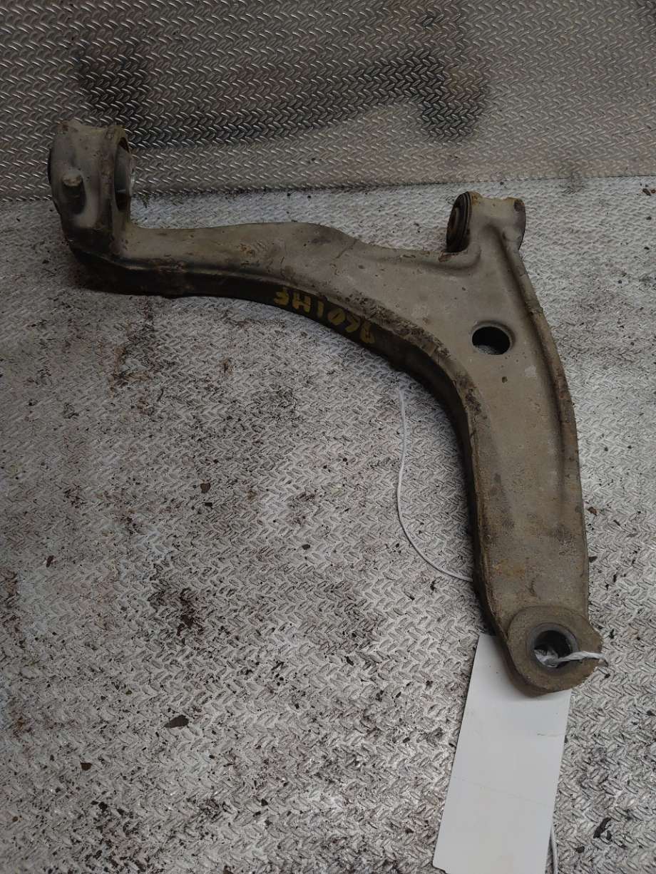 Bærebru høyre foran nedre til VW Transporter / Caravelle 2003-2009 (Fase 1) (T5) (T5) (VOLKSWAGEN|7H0407152F||7H0407166B)