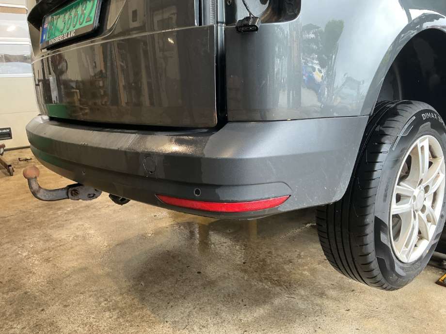 Støtfanger bak til VW Caddy, 2015-2020 (Type III, Fase 3) (VOLKSWAGEN|)