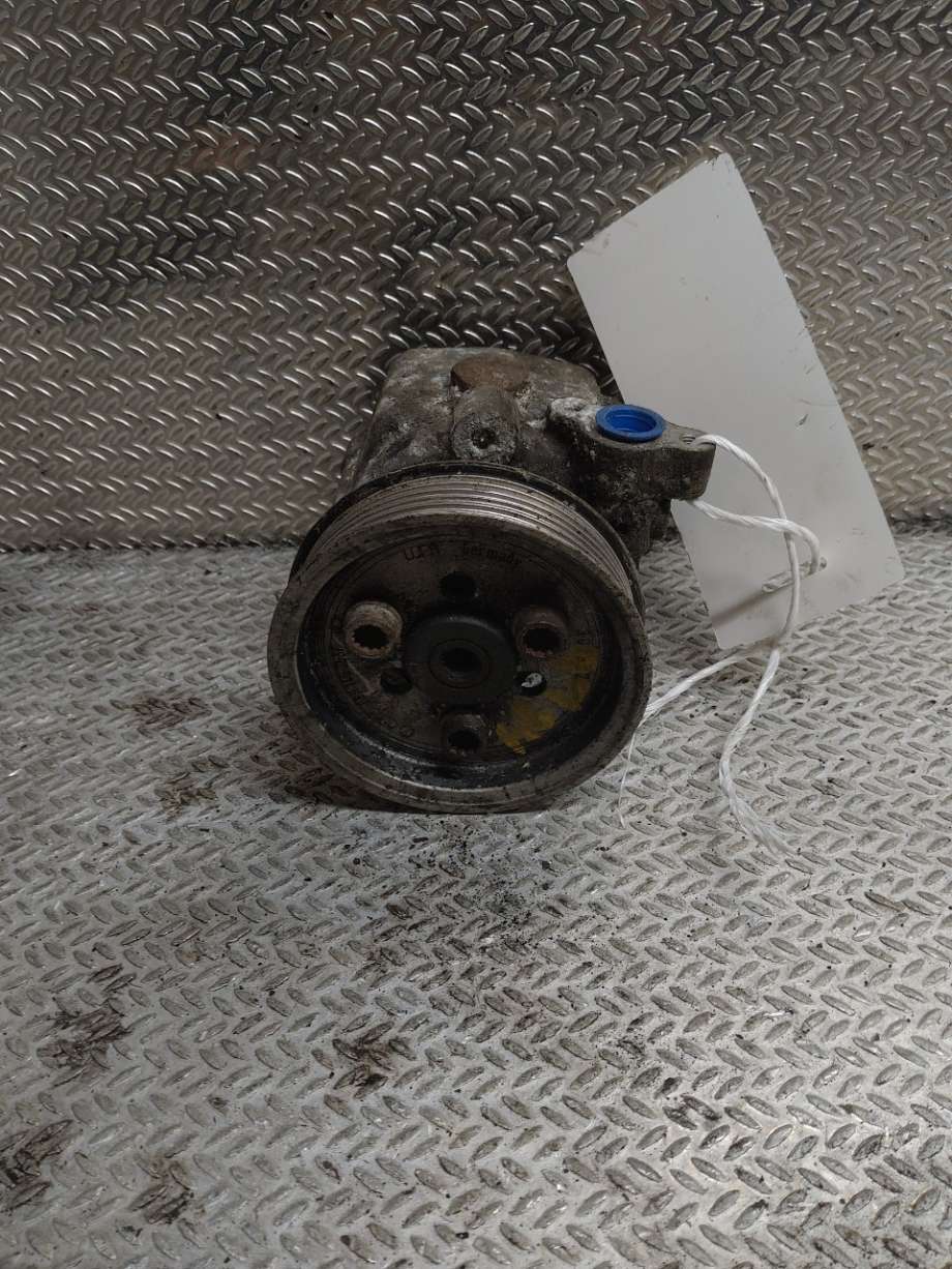 Servo pumpe mekanisk til VW Transporter / Caravelle 2009-2015 (Fase 2) (T5) (T5) (VOLKSWAGEN|2H0422154A||7E0422154E)