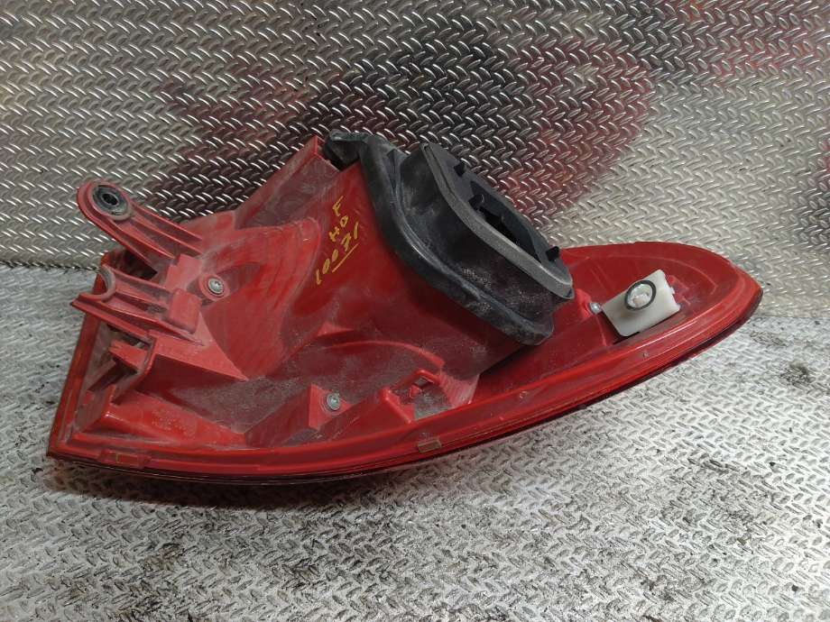 Baklykt høyre til VW Tiguan 2011-2016 (Type I, Fase 2)  (VOLKSWAGEN|5N0945096Q||02R1Y02B)