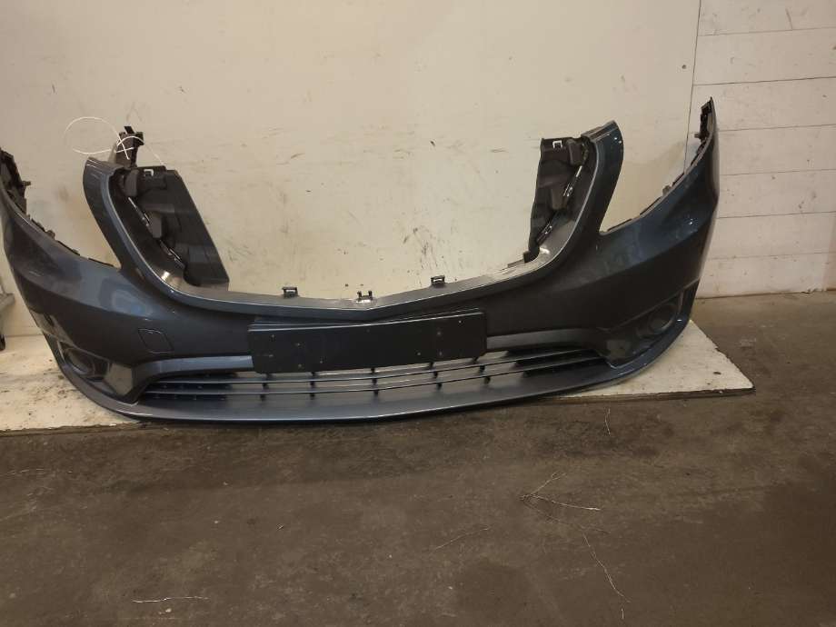 Støtfanger foran til Mercedes Vito 2014-->> (W447) (W447) (MERCEDES|A4478850825|)