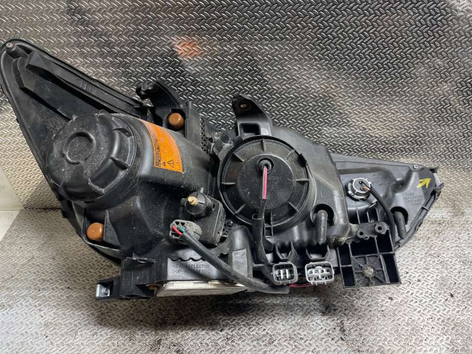 Frontlykt venstre xenon til Mitsubishi ASX 2010-2019  (MITSUBISHI|8301C951|)
