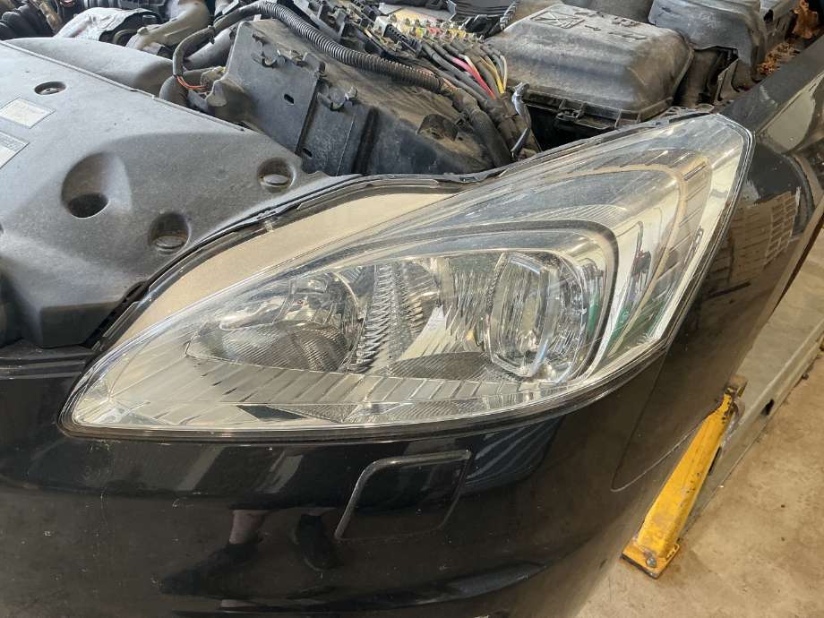 Frontlykt venstre halogen til Peugeot 508, 2011-2014 (Type I, Fase 1) (PEUGEOT|)